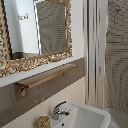 - La Corte D'ivi Bed & Breakfast 3*