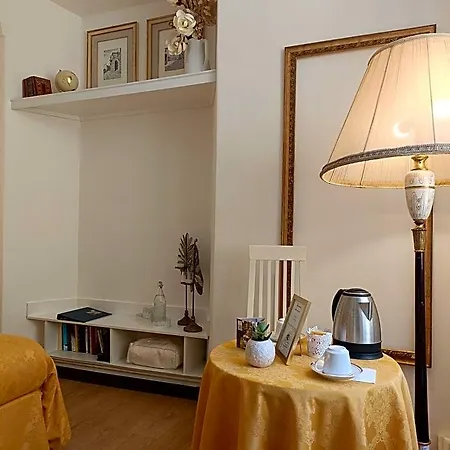 - La Corte D'ivi Bed & Breakfast 3*
