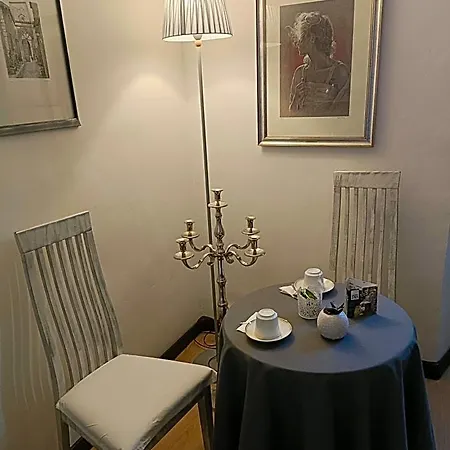 - La Corte D'ivi Bed & Breakfast Collepardo