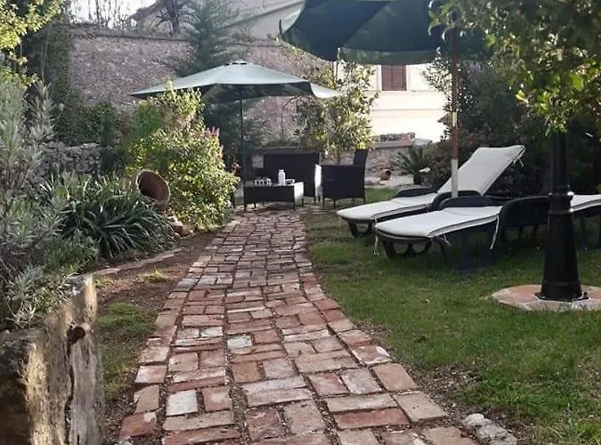 - La Corte D'ivi 住宿加早餐酒店